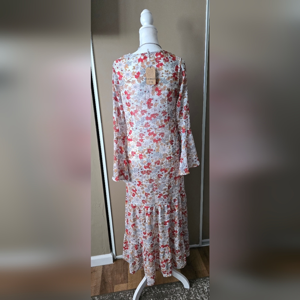 Natural Life Floral V-Neck Bell Sleeve Maxi Dress - Picture 2 of 4